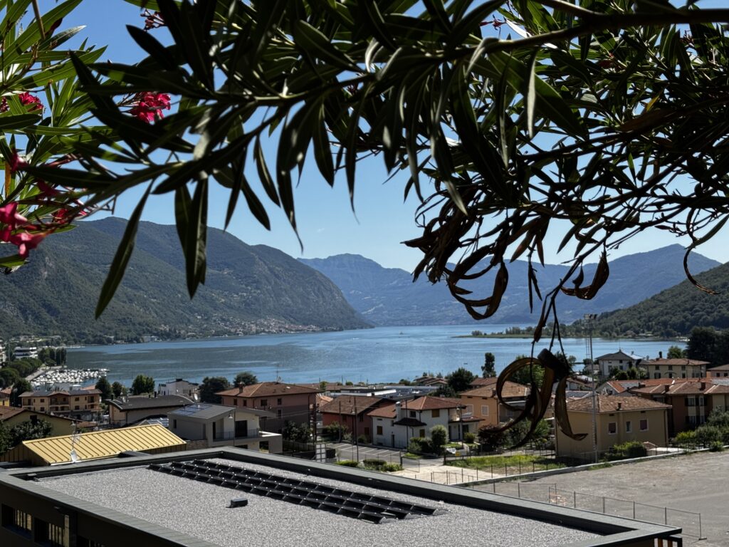 Paratico - Vista del lago d'Iseo