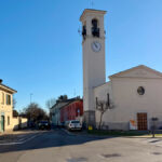 Esterno della Chiesa di Santa Maria a Castegnato, antica pieve del XIV secolo in Franciacorta.
