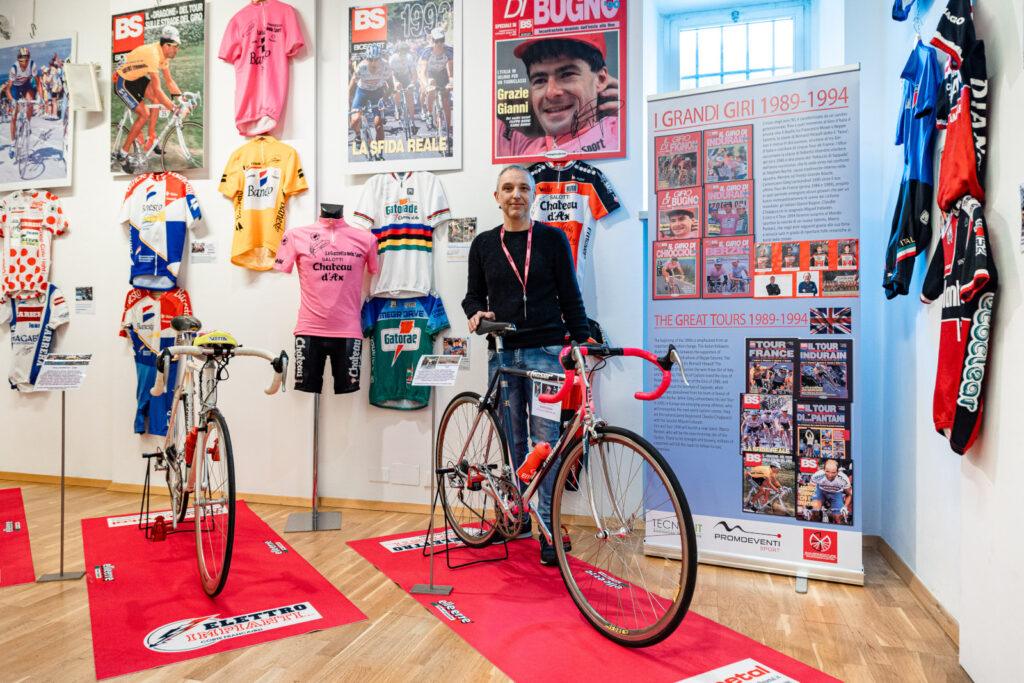 Matteo Ghitti - Sulle Ali delle emozioni in bici Matteo Ghitti presenta la collezione Sulle Ali delle Emozioni a Bergamo